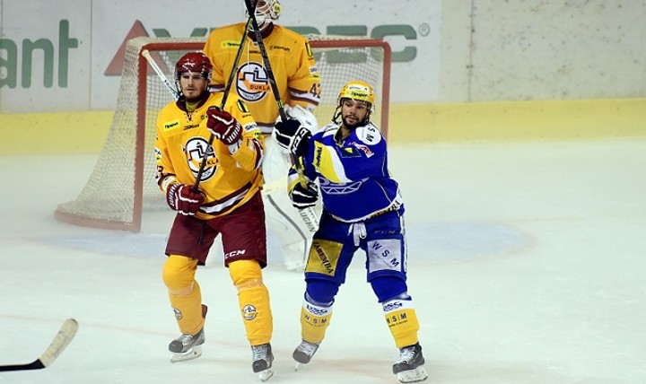 Rona Cup - 2.deň: Trenčania remizovali so Zlínom, po dvoch dňoch sú prví